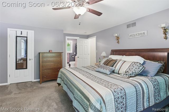4457 Fettig Trail, White Lake, MI 48383
