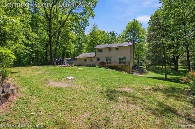 4457 Fettig Trail, White Lake, MI 48383