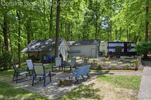 4457 Fettig Trail, White Lake, MI 48383