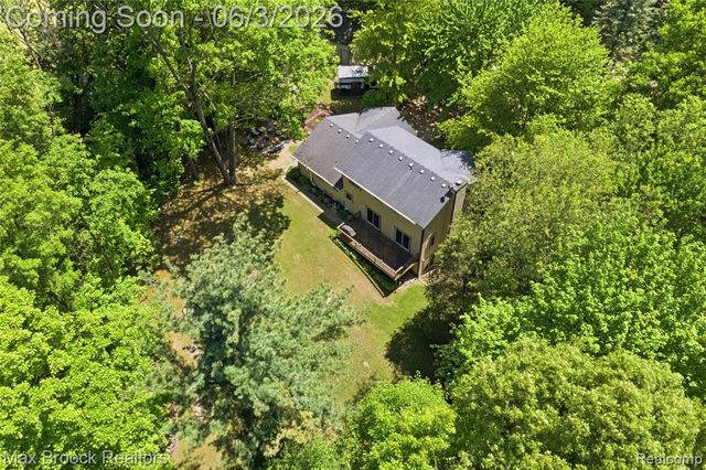 4457 Fettig Trail, White Lake, MI 48383