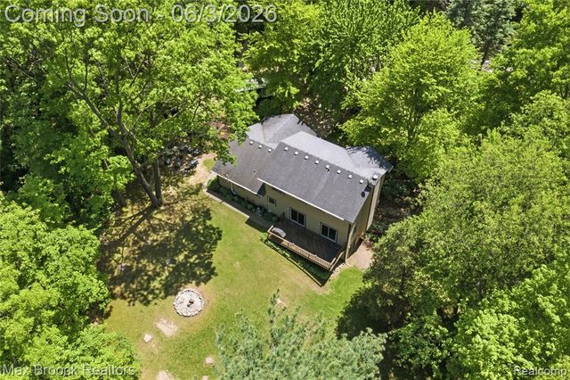 4457 Fettig Trail, White Lake, MI 48383