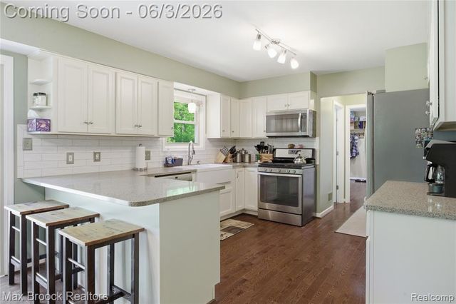 4457 Fettig Trail, White Lake, MI 48383