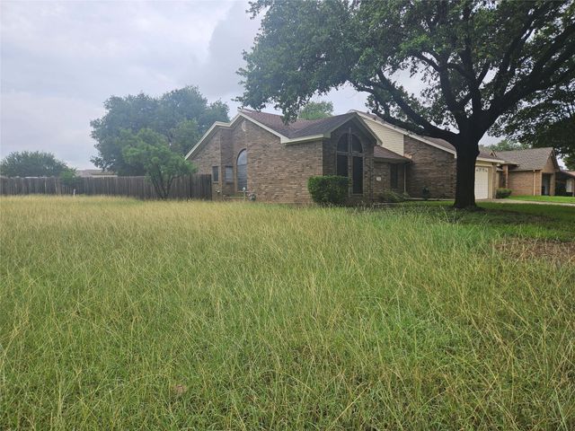 11008 Claywood DR, Austin, TX 78753