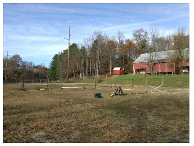 151 N GORSUCH RD, Westminster, MD 21157