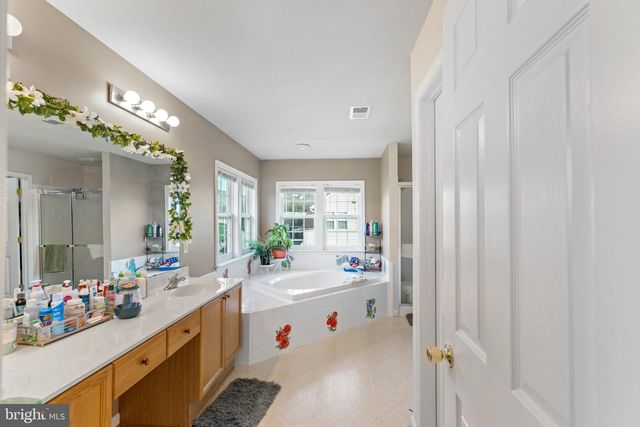2960 CONSTELLATION DR, Chambersburg, PA 17202