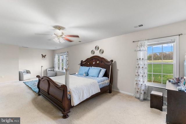 2960 CONSTELLATION DR, Chambersburg, PA 17202