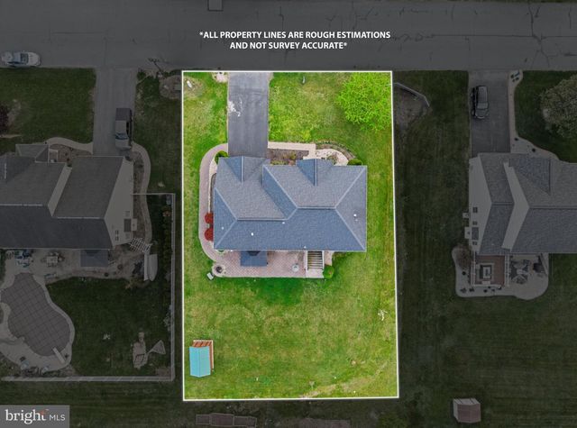 2960 CONSTELLATION DR, Chambersburg, PA 17202