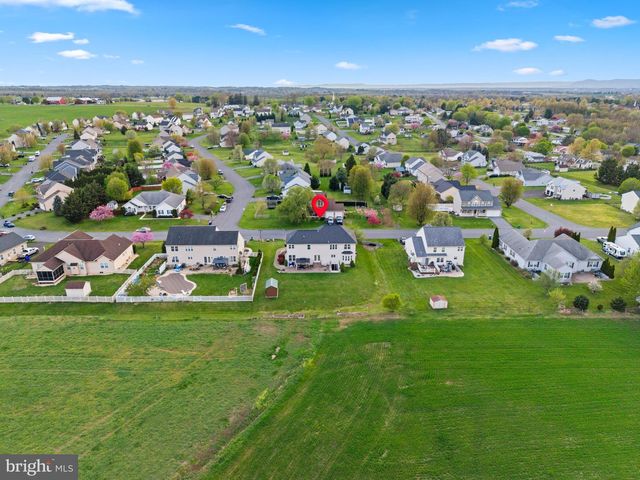 2960 CONSTELLATION DR, Chambersburg, PA 17202