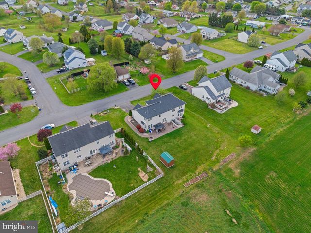 2960 CONSTELLATION DR, Chambersburg, PA 17202