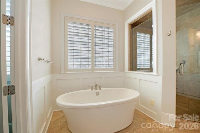 16728 Ashton Oaks Drive, Charlotte, NC 28278