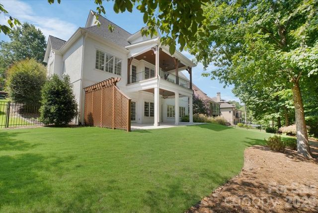 16728 Ashton Oaks Drive, Charlotte, NC 28278