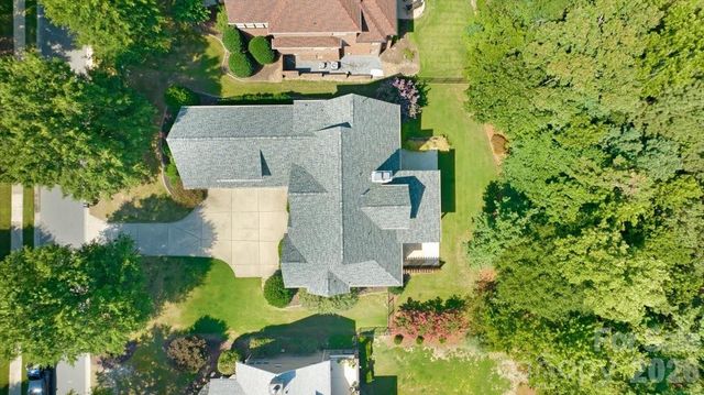 16728 Ashton Oaks Drive, Charlotte, NC 28278