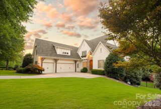 16728 Ashton Oaks Drive, Charlotte, NC 28278
