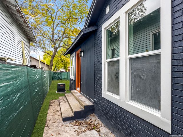 1606 W Wildwood Unit A, San Antonio, TX 78201