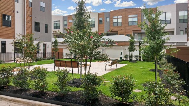 2401 Crawford Street A208, Houston, TX 77004