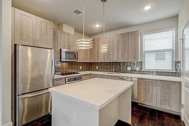 2401 Crawford Street A208, Houston, TX 77004