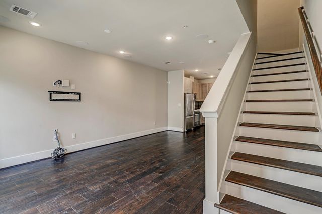 2401 Crawford Street A208, Houston, TX 77004