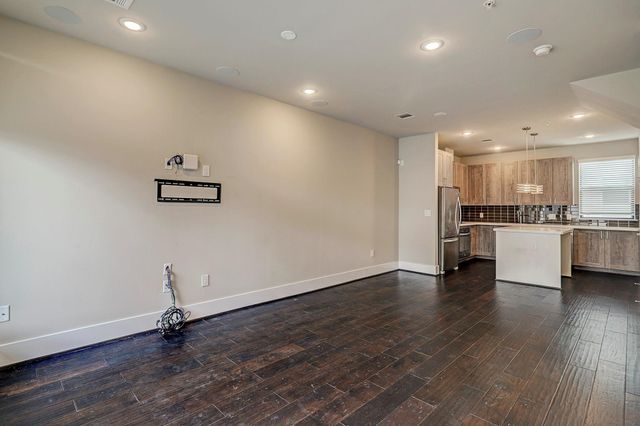 2401 Crawford Street A208, Houston, TX 77004
