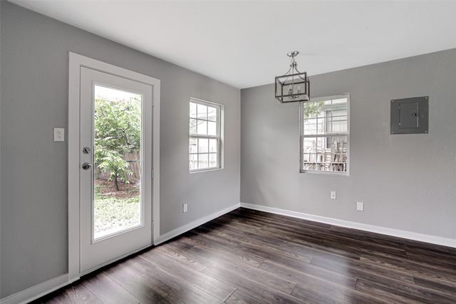 412 E Fogg Street, Fort Worth, TX 76110