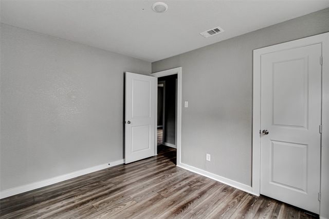 412 E Fogg Street, Fort Worth, TX 76110