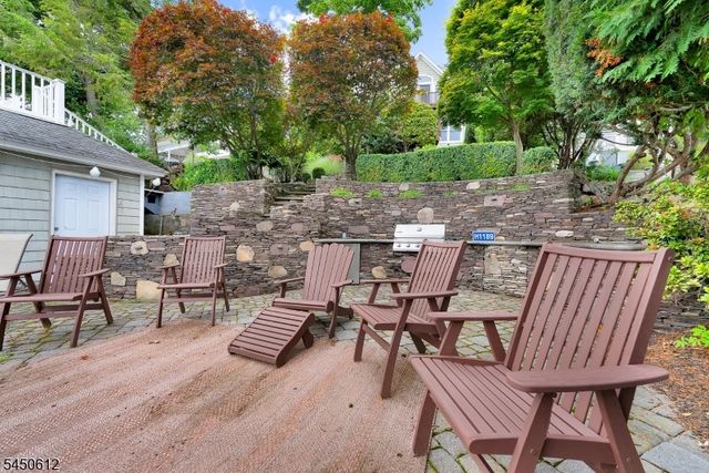 257 Lakeside Blvd, Hopatcong Boro, NJ 07843