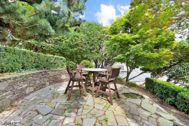 257 Lakeside Blvd, Hopatcong Boro, NJ 07843