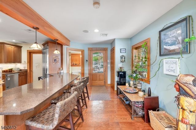 257 Lakeside Blvd, Hopatcong Boro, NJ 07843