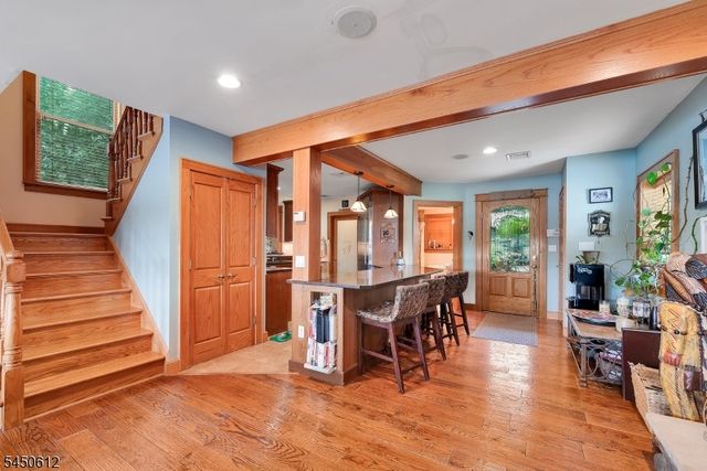 257 Lakeside Blvd, Hopatcong Boro, NJ 07843