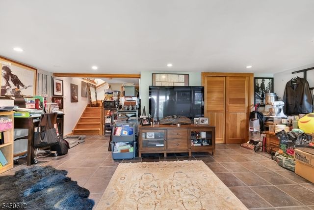 257 Lakeside Blvd, Hopatcong Boro, NJ 07843