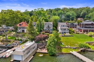 257 Lakeside Blvd, Hopatcong Boro, NJ 07843