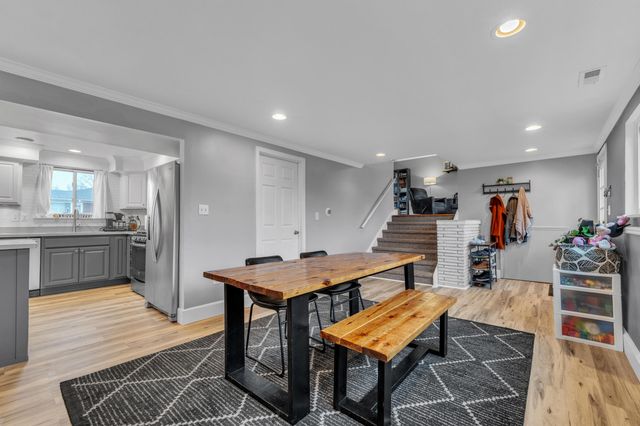 39011 Pinetree Street, Livonia, MI 48150