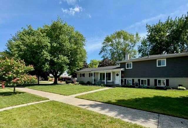 39011 Pinetree Street, Livonia, MI 48150