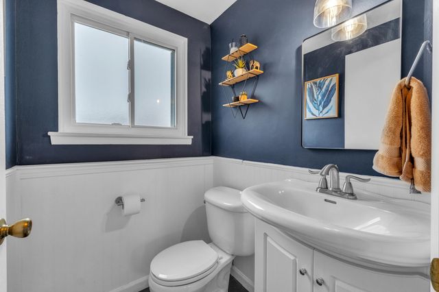 39011 Pinetree Street, Livonia, MI 48150