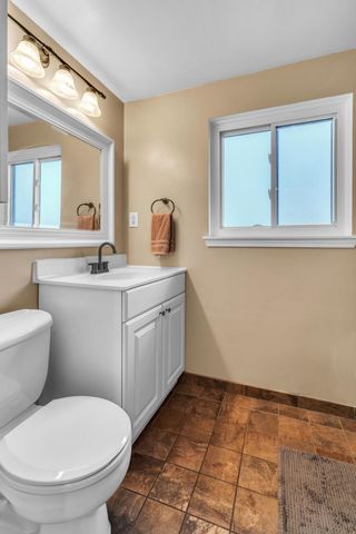 39011 Pinetree Street, Livonia, MI 48150
