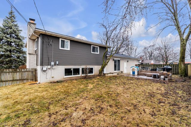 39011 Pinetree Street, Livonia, MI 48150
