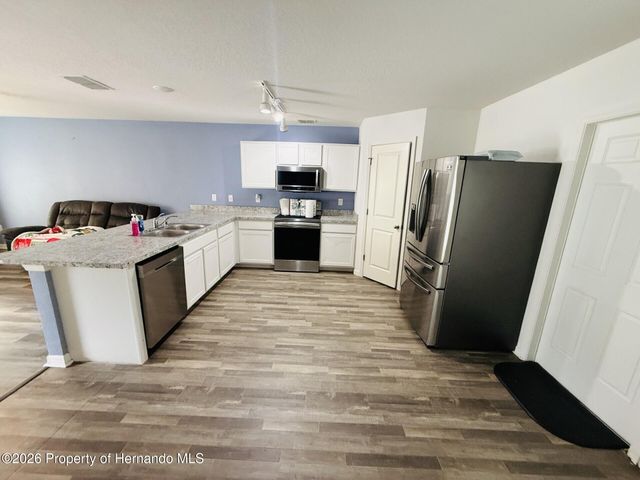 12020 Pine Warbler Avenue, Brooksville, FL 34614