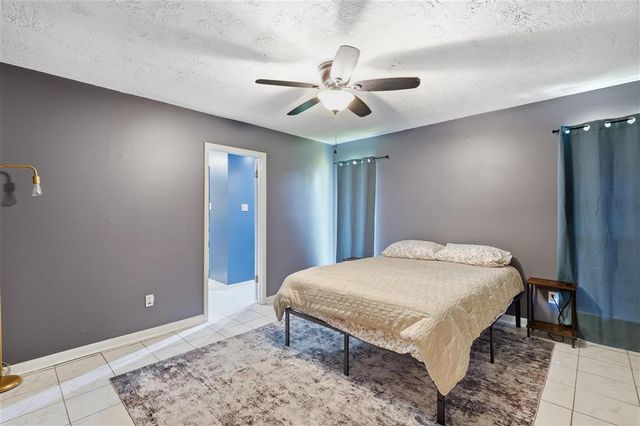 1413 S Meadow Ln Lane, Lake Charles, LA 70605