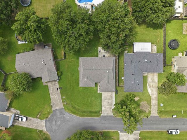 1413 S Meadow Ln Lane, Lake Charles, LA 70605