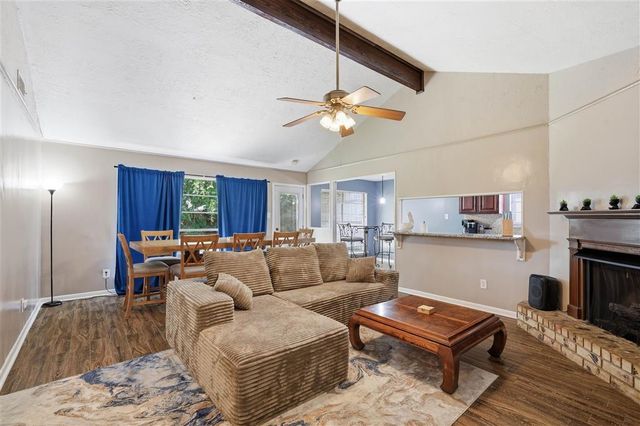 1413 S Meadow Ln Lane, Lake Charles, LA 70605