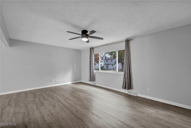 4342 Sky Lane Drive, Cleveland, OH 44109