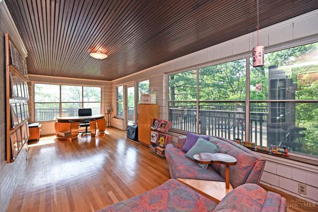 161 Lafayette Circle, Cincinnati, OH 45220