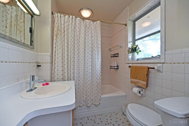 161 Lafayette Circle, Cincinnati, OH 45220