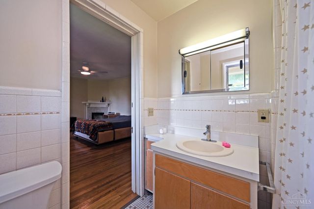 161 Lafayette Circle, Cincinnati, OH 45220