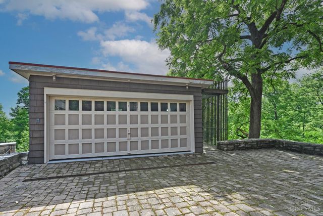 161 Lafayette Circle, Cincinnati, OH 45220