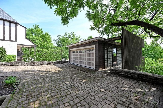 161 Lafayette Circle, Cincinnati, OH 45220