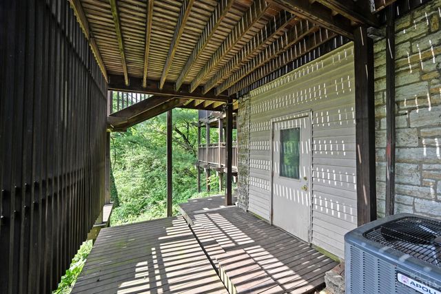 161 Lafayette Circle, Cincinnati, OH 45220