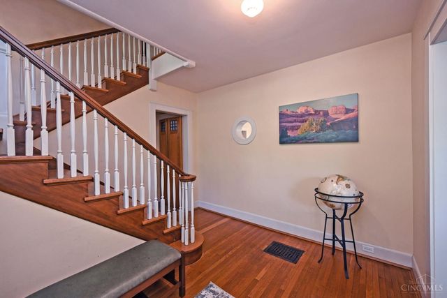 161 Lafayette Circle, Cincinnati, OH 45220
