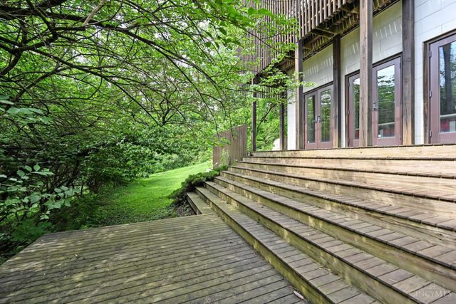 161 Lafayette Circle, Cincinnati, OH 45220