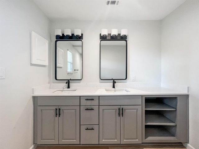 7736 Croftwood DR, Austin, TX 78749