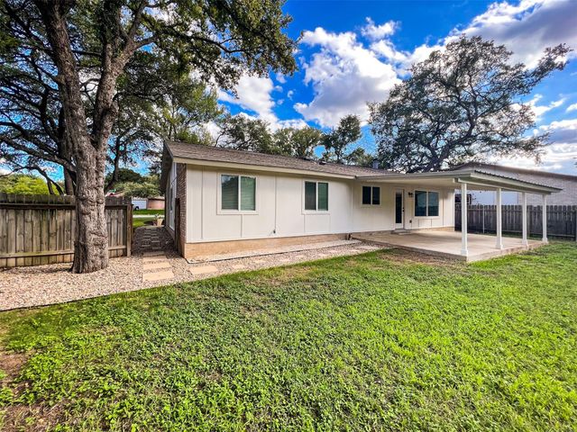 7736 Croftwood DR, Austin, TX 78749